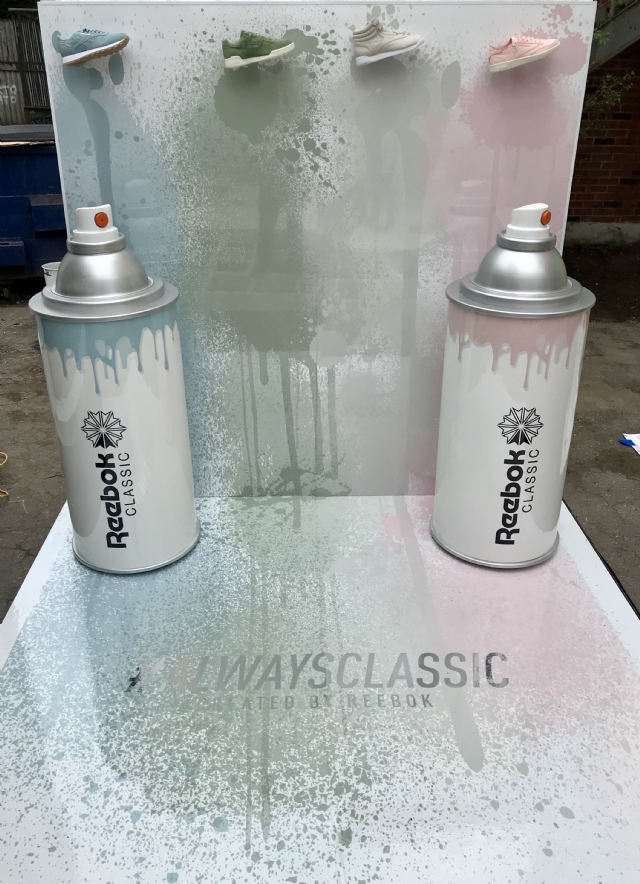 Sp�cialistes du mariage et Mitzvah au Montr�al | Producteurs de mariages et d'�v�nements � Montr�al - artistes en direct, DJ's pour mariages, c�r�monies de mariage, danseurs, mariages et �v�nements, �clairage pour votre mariage et moments sp�ciaux.