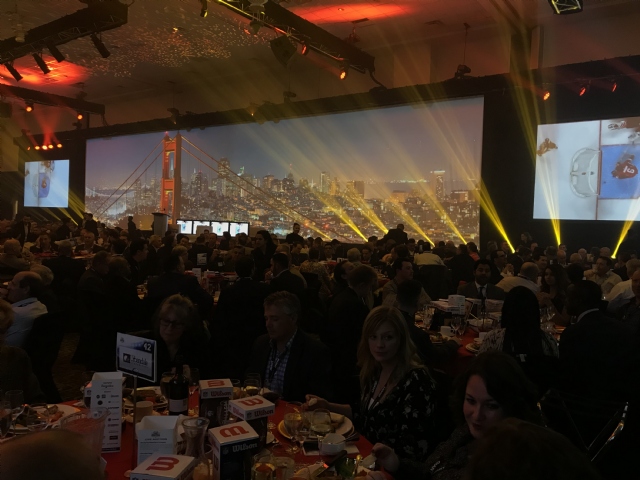 Sp�cialistes du mariage et Mitzvah au Montr�al | Producteurs de mariages et d'�v�nements � Montr�al - artistes en direct, DJ's pour mariages, c�r�monies de mariage, danseurs, mariages et �v�nements, �clairage pour votre mariage et moments sp�ciaux.