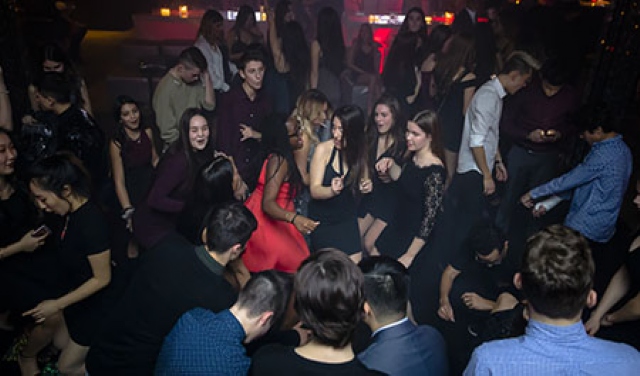 Spcialistes du mariage et Mitzvah au Montral | Producteurs de mariages et d'vnements  Montral - artistes en direct, DJ's pour mariages, crmonies de mariage, danseurs, mariages et vnements, clairage pour votre mariage et moments spciaux.