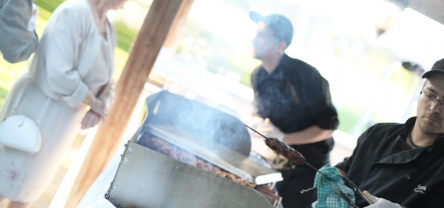 Sp�cialistes du mariage et Mitzvah au Montr�al | Producteurs de mariages et d'�v�nements � Montr�al - artistes en direct, DJ's pour mariages, c�r�monies de mariage, danseurs, mariages et �v�nements, �clairage pour votre mariage et moments sp�ciaux.