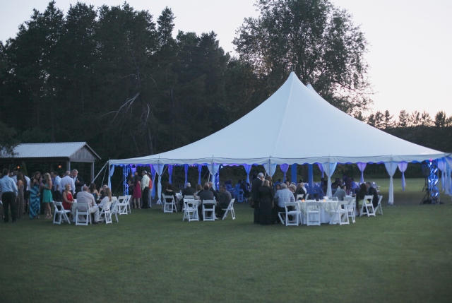 Sp�cialistes du mariage et Mitzvah au Montr�al | Producteurs de mariages et d'�v�nements � Montr�al - artistes en direct, DJ's pour mariages, c�r�monies de mariage, danseurs, mariages et �v�nements, �clairage pour votre mariage et moments sp�ciaux.