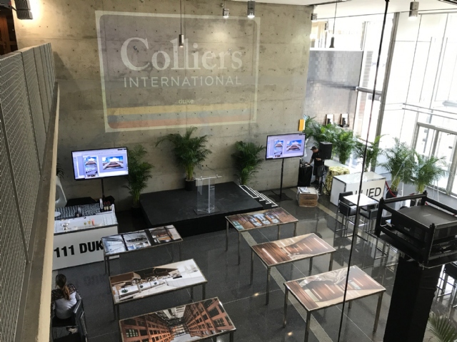 Sp�cialistes du mariage et Mitzvah au Montr�al | Producteurs de mariages et d'�v�nements � Montr�al - artistes en direct, DJ's pour mariages, c�r�monies de mariage, danseurs, mariages et �v�nements, �clairage pour votre mariage et moments sp�ciaux.