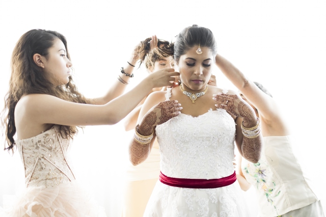 Sp�cialistes du mariage et Mitzvah au Montr�al | Producteurs de mariages et d'�v�nements � Montr�al - artistes en direct, DJ's pour mariages, c�r�monies de mariage, danseurs, mariages et �v�nements, �clairage pour votre mariage et moments sp�ciaux.