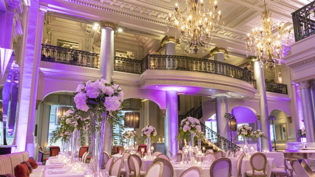 Sp�cialistes du mariage et Mitzvah au Montr�al | Producteurs de mariages et d'�v�nements � Montr�al - artistes en direct, DJ's pour mariages, c�r�monies de mariage, danseurs, mariages et �v�nements, �clairage pour votre mariage et moments sp�ciaux.