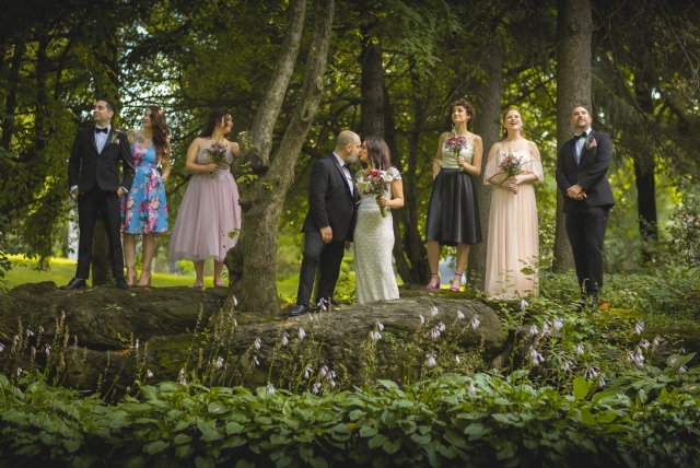 Sp�cialistes du mariage et Mitzvah au Montr�al | Producteurs de mariages et d'�v�nements � Montr�al - artistes en direct, DJ's pour mariages, c�r�monies de mariage, danseurs, mariages et �v�nements, �clairage pour votre mariage et moments sp�ciaux.