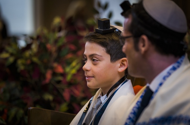 Sp�cialistes du mariage et Mitzvah au Montr�al | Producteurs de mariages et d'�v�nements � Montr�al - artistes en direct, DJ's pour mariages, c�r�monies de mariage, danseurs, mariages et �v�nements, �clairage pour votre mariage et moments sp�ciaux.