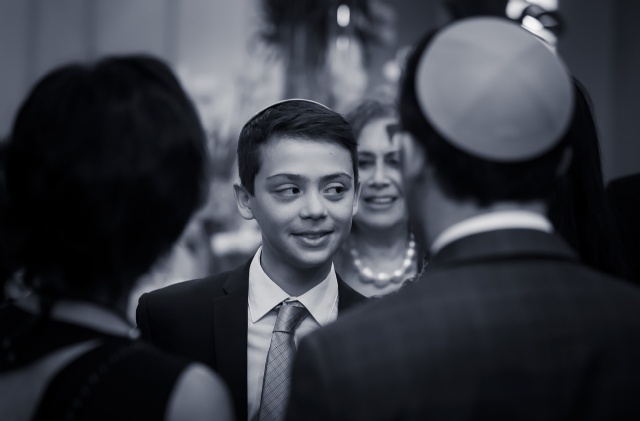 Sp�cialistes du mariage et Mitzvah au Montr�al | Producteurs de mariages et d'�v�nements � Montr�al - artistes en direct, DJ's pour mariages, c�r�monies de mariage, danseurs, mariages et �v�nements, �clairage pour votre mariage et moments sp�ciaux.