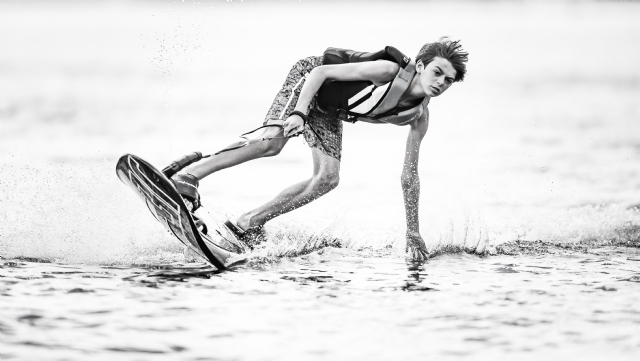 Sp�cialistes du mariage et Mitzvah au Montr�al | Producteurs de mariages et d'�v�nements � Montr�al - artistes en direct, DJ's pour mariages, c�r�monies de mariage, danseurs, mariages et �v�nements, �clairage pour votre mariage et moments sp�ciaux.