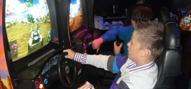 Sp�cialistes du mariage et Mitzvah au Montr�al | Producteurs de mariages et d'�v�nements � Montr�al - artistes en direct, DJ's pour mariages, c�r�monies de mariage, danseurs, mariages et �v�nements, �clairage pour votre mariage et moments sp�ciaux.