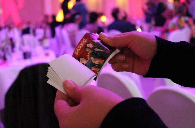 Sp�cialistes du mariage et Mitzvah au Montr�al | Producteurs de mariages et d'�v�nements � Montr�al - artistes en direct, DJ's pour mariages, c�r�monies de mariage, danseurs, mariages et �v�nements, �clairage pour votre mariage et moments sp�ciaux.