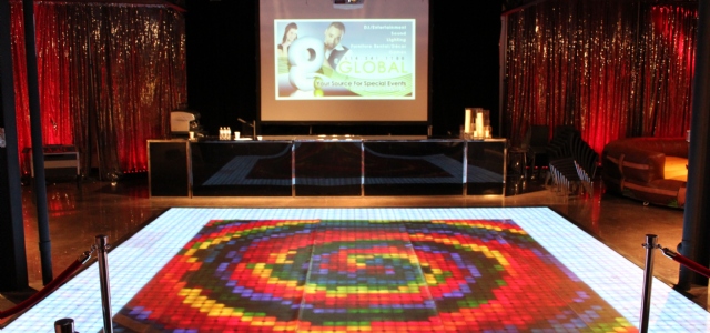 Sp�cialistes du mariage et Mitzvah au Montr�al | Producteurs de mariages et d'�v�nements � Montr�al - artistes en direct, DJ's pour mariages, c�r�monies de mariage, danseurs, mariages et �v�nements, �clairage pour votre mariage et moments sp�ciaux.