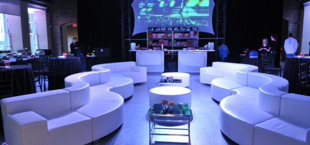 Sp�cialistes du mariage et Mitzvah au Montr�al | Producteurs de mariages et d'�v�nements � Montr�al - artistes en direct, DJ's pour mariages, c�r�monies de mariage, danseurs, mariages et �v�nements, �clairage pour votre mariage et moments sp�ciaux.