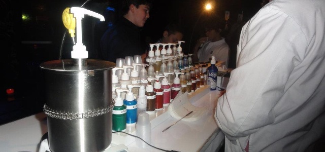 Sp�cialistes du mariage et Mitzvah au Montr�al | Producteurs de mariages et d'�v�nements � Montr�al - artistes en direct, DJ's pour mariages, c�r�monies de mariage, danseurs, mariages et �v�nements, �clairage pour votre mariage et moments sp�ciaux.