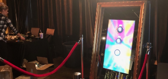 Sp�cialistes du mariage et Mitzvah au Montr�al | Producteurs de mariages et d'�v�nements � Montr�al - artistes en direct, DJ's pour mariages, c�r�monies de mariage, danseurs, mariages et �v�nements, �clairage pour votre mariage et moments sp�ciaux.