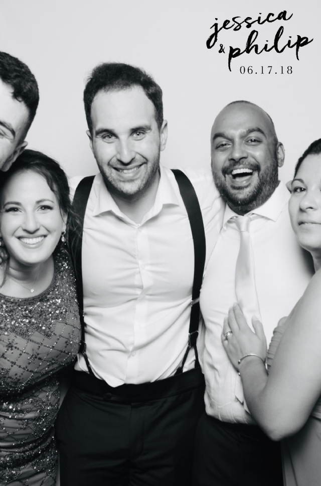 Sp�cialistes du mariage et Mitzvah au Montr�al | Producteurs de mariages et d'�v�nements � Montr�al - artistes en direct, DJ's pour mariages, c�r�monies de mariage, danseurs, mariages et �v�nements, �clairage pour votre mariage et moments sp�ciaux.