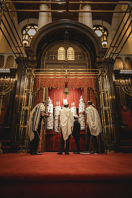 Mitzvah photographer in Montreal, Quebec