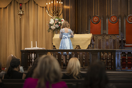 Mitzvah photographer in Montreal, Quebec