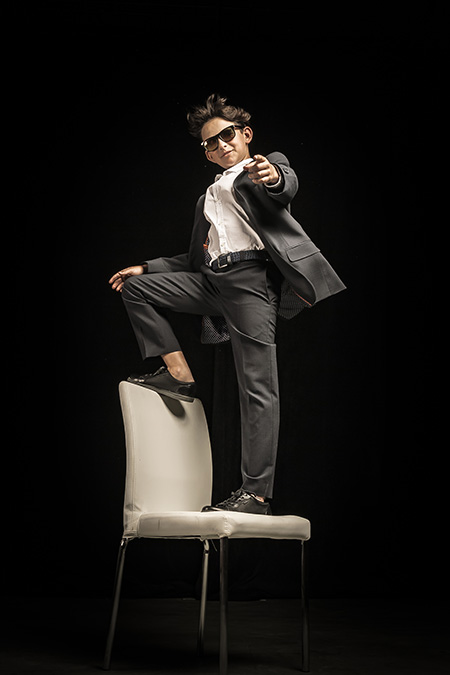Studio photographer in Montreal, Quebec