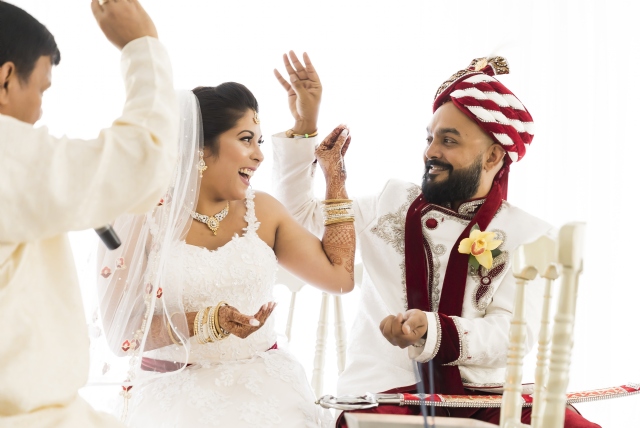 Montreal Wedding, Mitzvah Specialists | Montreal's Wedding & event producers - live performers, DJ's for weddings, MC's, dancers, wedding / event rentals, lighting for your Wedding & special moments.
