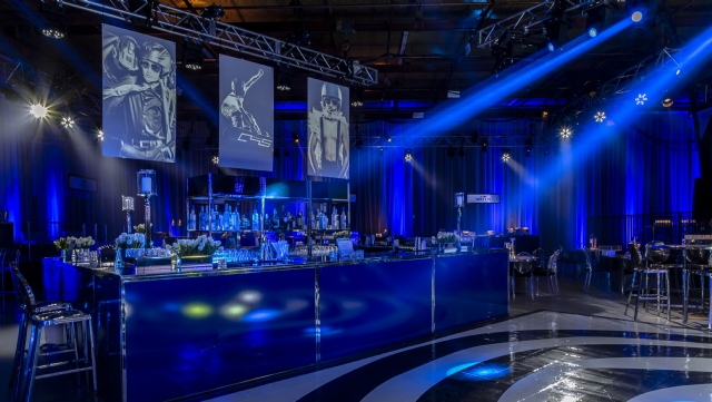 Montreal Wedding, Mitzvah Specialists | Montreal's Wedding & event producers - live performers, DJ's for weddings, MC's, dancers, wedding / event rentals, lighting for your Wedding & special moments.